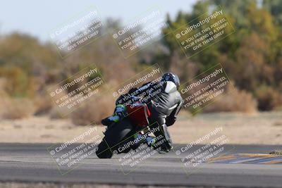 media/Dec-18-2022-SoCal Trackdays (Sun) [[8099a50955]]/Turn 7 Backside (1125am)/